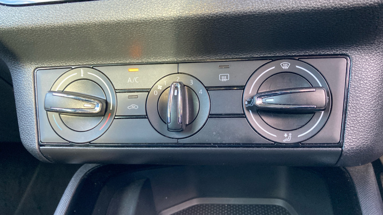 Skoda Kamiq 1.0 TSI 110 SE Drive 5dr Petrol Hatchback